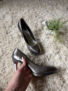 Metallic Joey Shimmery Silver new years look elegant closed Pointed-Toe High Hee